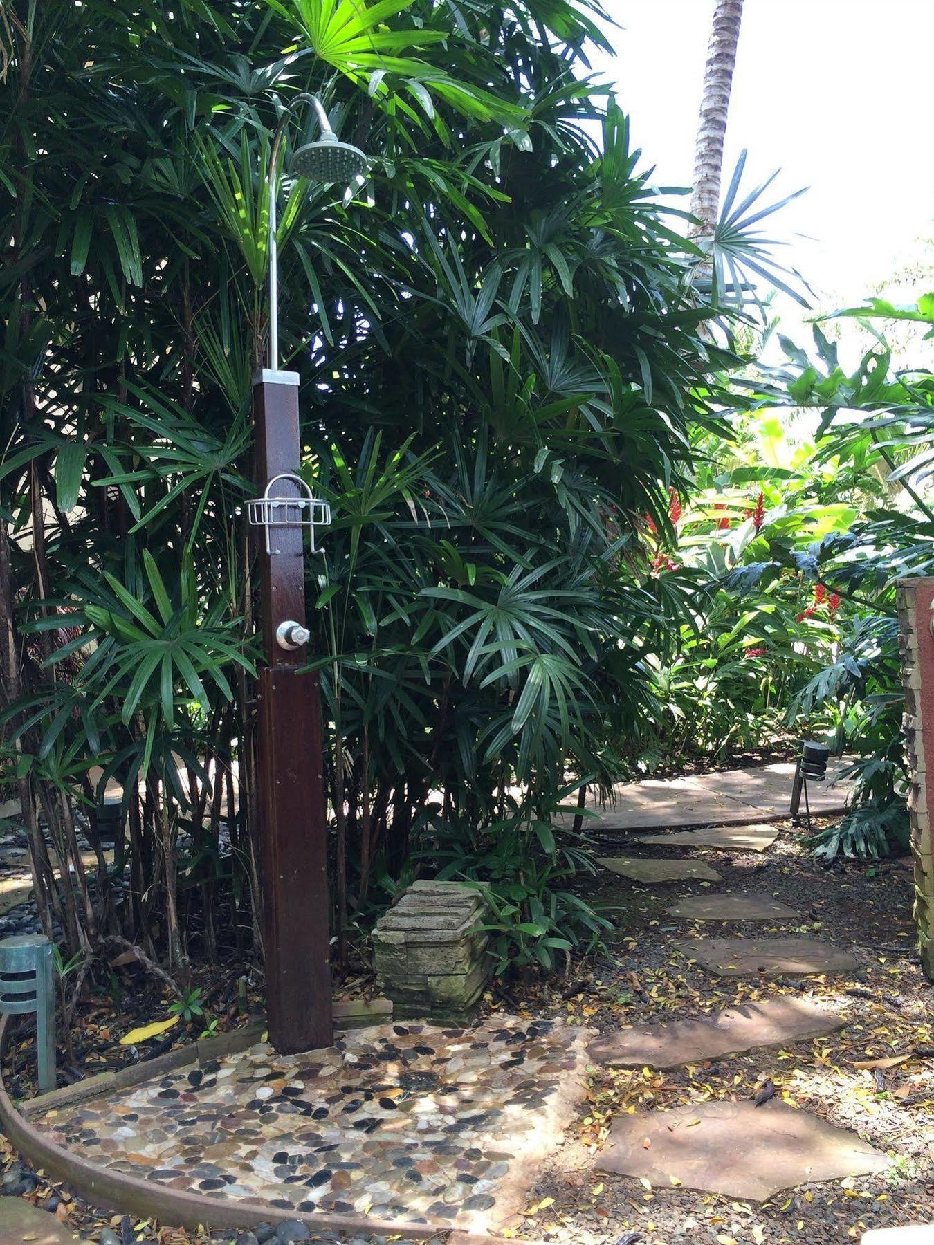 Maui Beach House B & B Kahana Extérieur photo